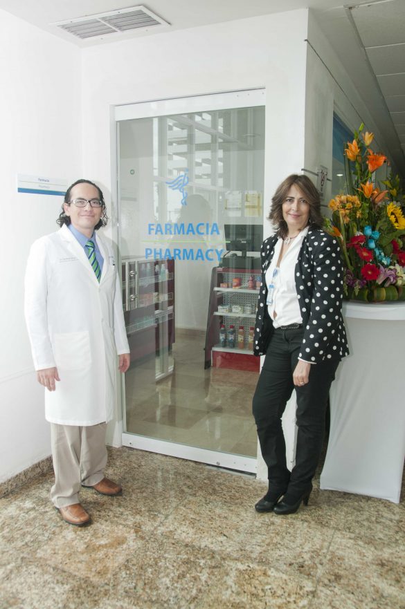 Fernando Rivas, Gabriela Martinez (2)