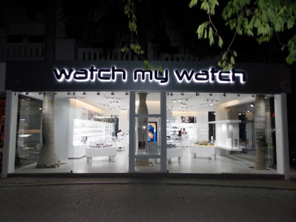 "Watch my Watch Playa del Carmen "
