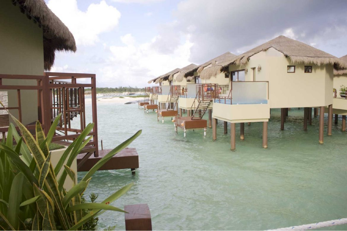 Palafitos-Overwater-Bungalows