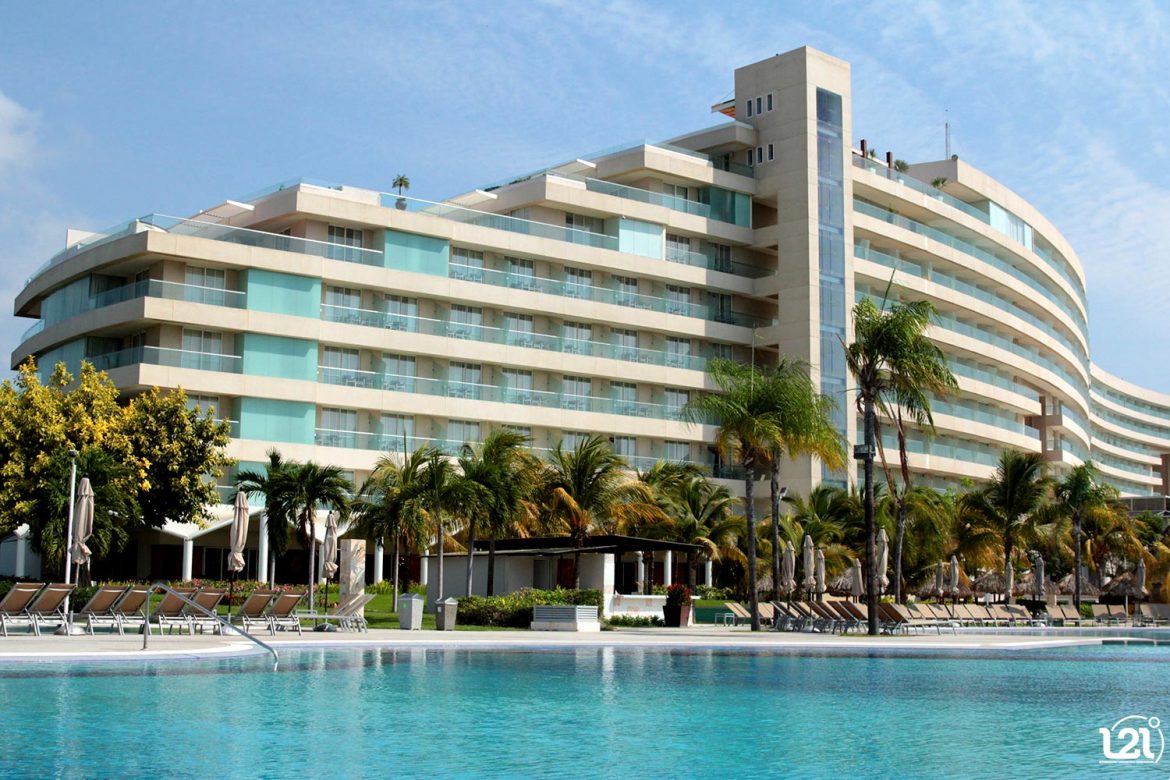 travalers-acapulco-(1)