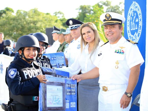 policias playa (2)