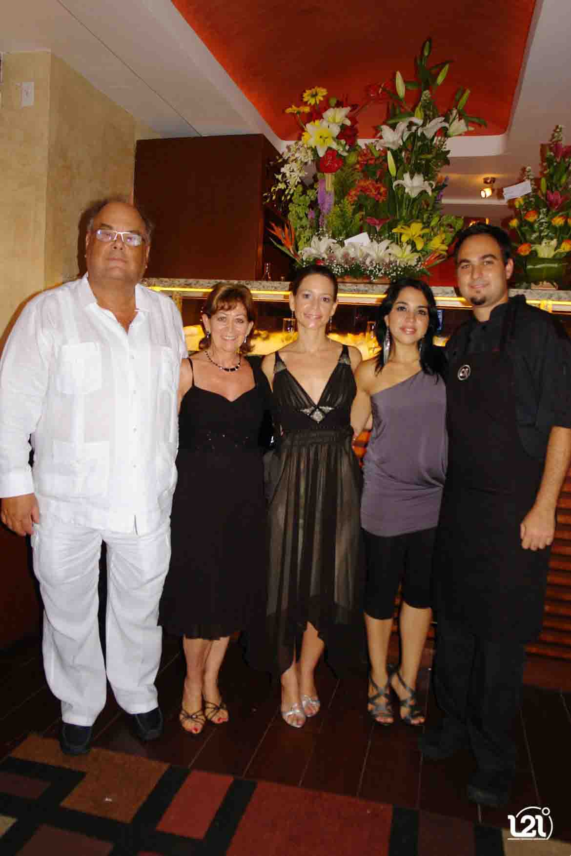 1-PORTADA-Sandro,-Silvia,-Alessandra,-Yemima-y-Daniele-Muller