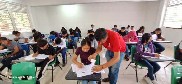 escuelas estudiantes jovenes (3)