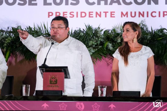 En Cozumel, José Luis Chacón Méndez asume en lugar de Juanita Alonso.