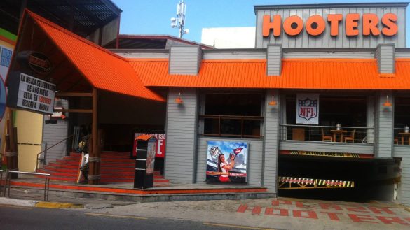 Hooters